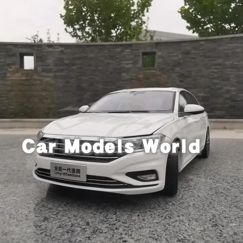 Литая под давлением модель автомобиля для нового поколения Sagitar с длинной
