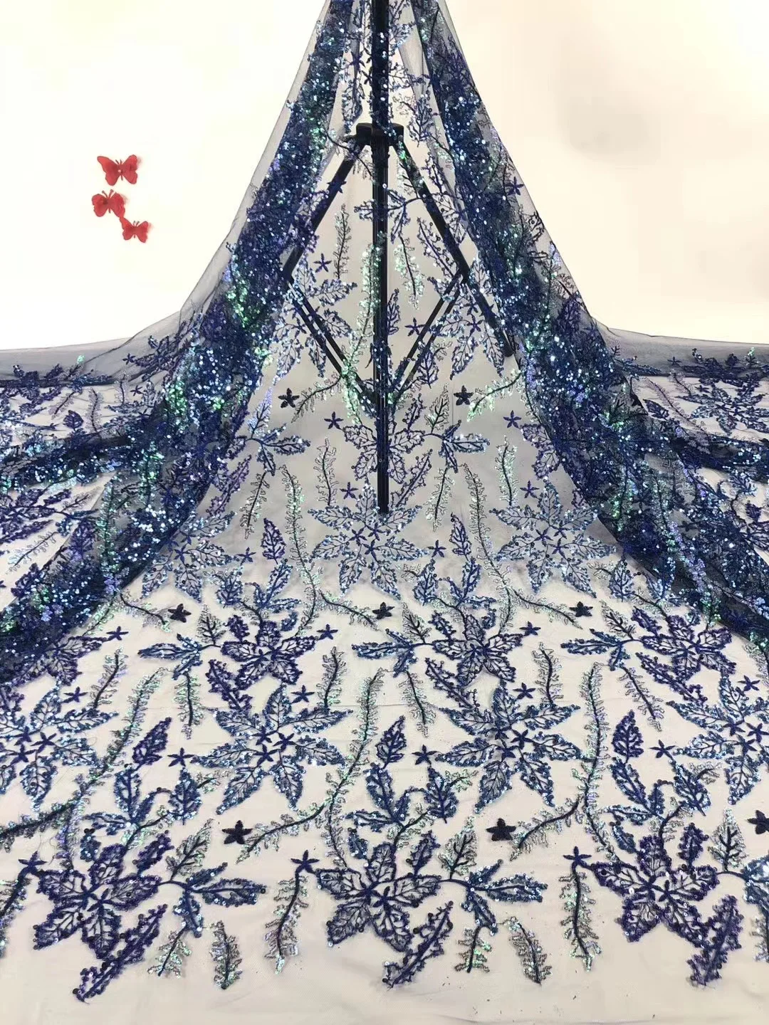 

The latest African sequined lace fabric 2019 high quality Nigerian French mesh embroidery tulle lace fabric D40761