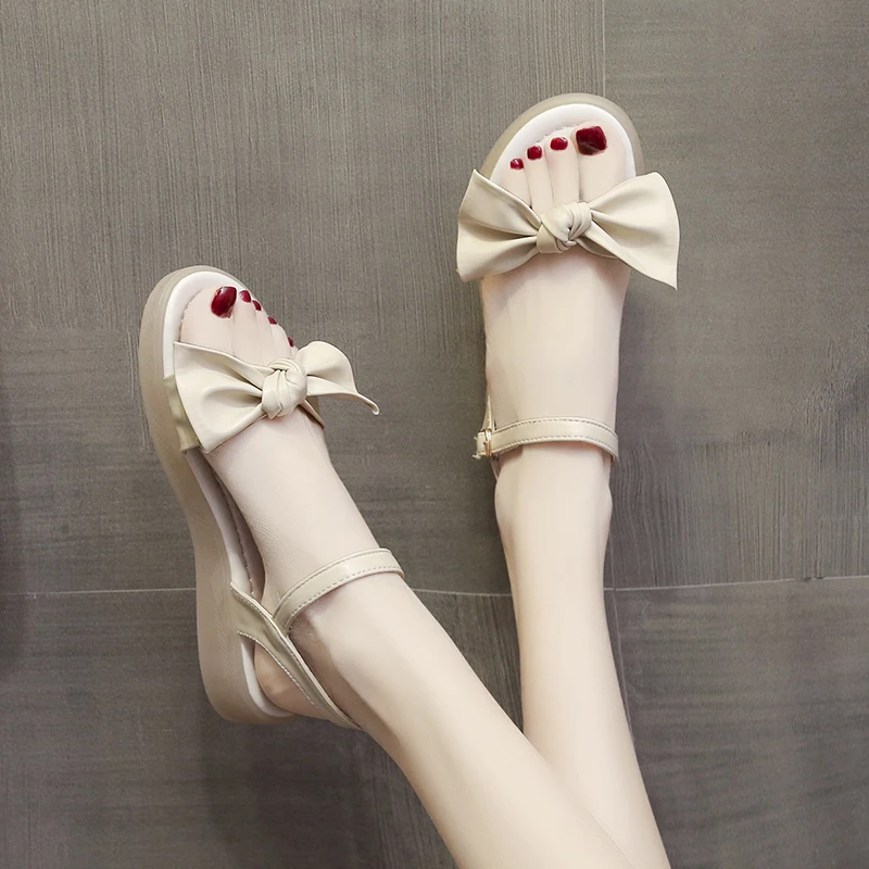 

Female Sandal 2021 Summer Clear Heels Bow Shoes All-Match Girls Fashion Flat New Beige Low Comfort Back Strap Scandals Butterfly