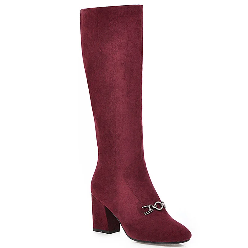 wine red Г. Новые модные зимние сапоги до колена черного, бежевого, верблюжьего цвета, большие размеры 33, 46, обувь из флока на квадратном каблуке сапоги с украшением в виде цепочки - Цвет: wine red