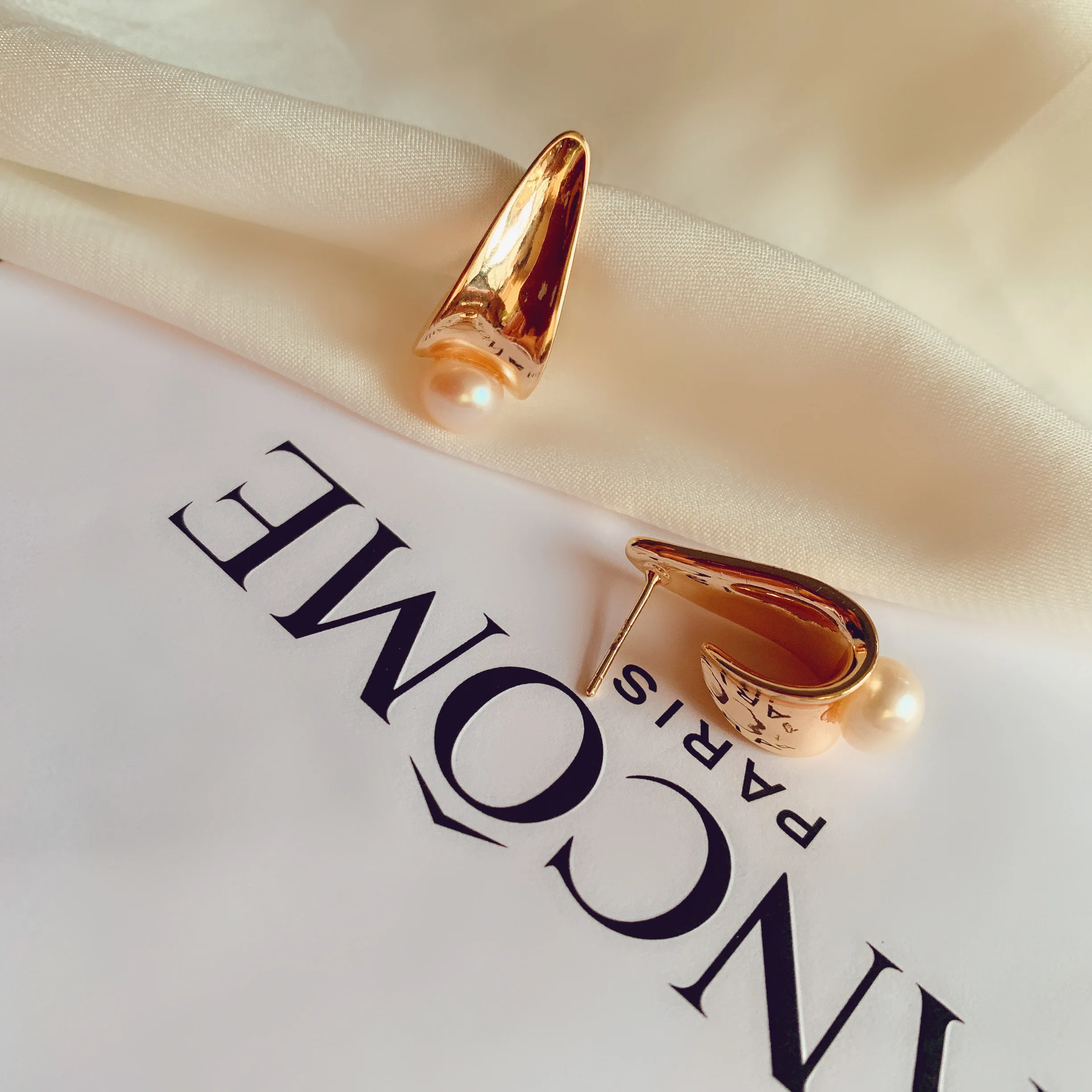 

Natural pearl earrings French retro gold high-quality earrings net red temperament female 2021 new trendy earrings hypoallergeni