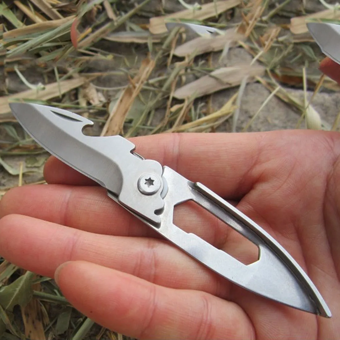 

Folding Knife Multifunctional Mini EDC Knife Self-defense Key Ring Knife Bottle Opener Peeling Open Pocket Packaging Multi-tool