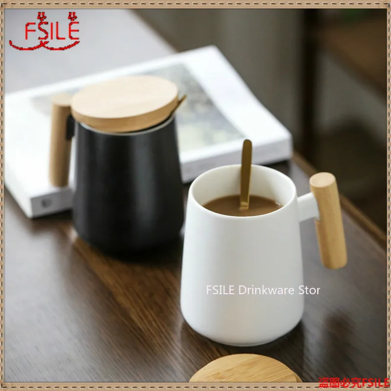 

480ml Nordic New Design Simple White Black Ceramic Coffee Mug with Wooden Handle Water Cup for Business Gift Modern Style Mugs