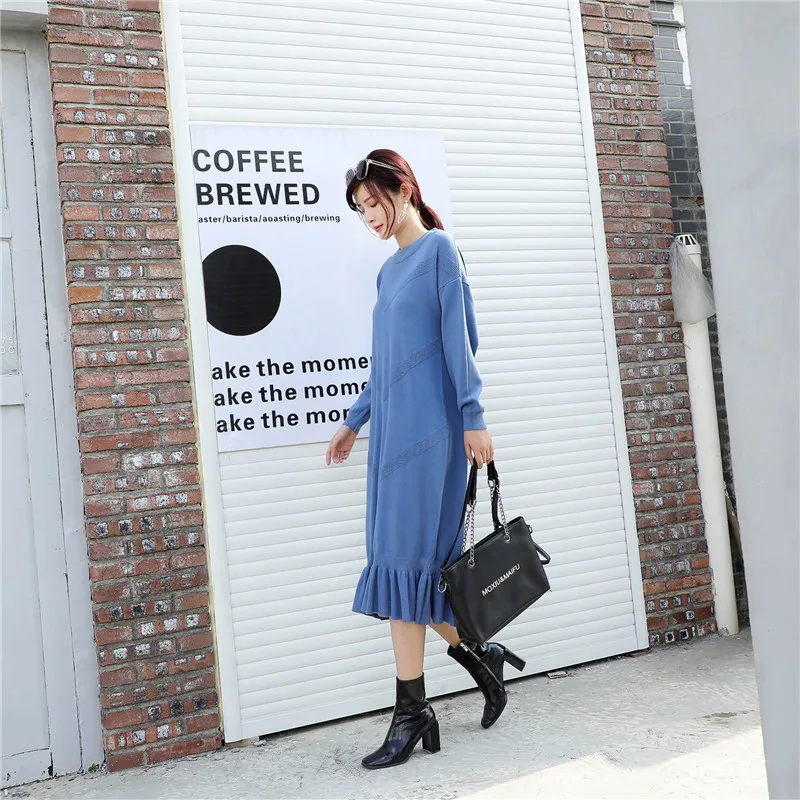 Женское трикотажное платье повседневное однотонное с оборками длинными