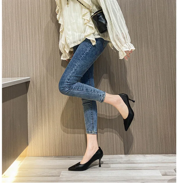 

New style European American style half Baotou sandals summer with fine heel and sharp leather buckle one button with f04