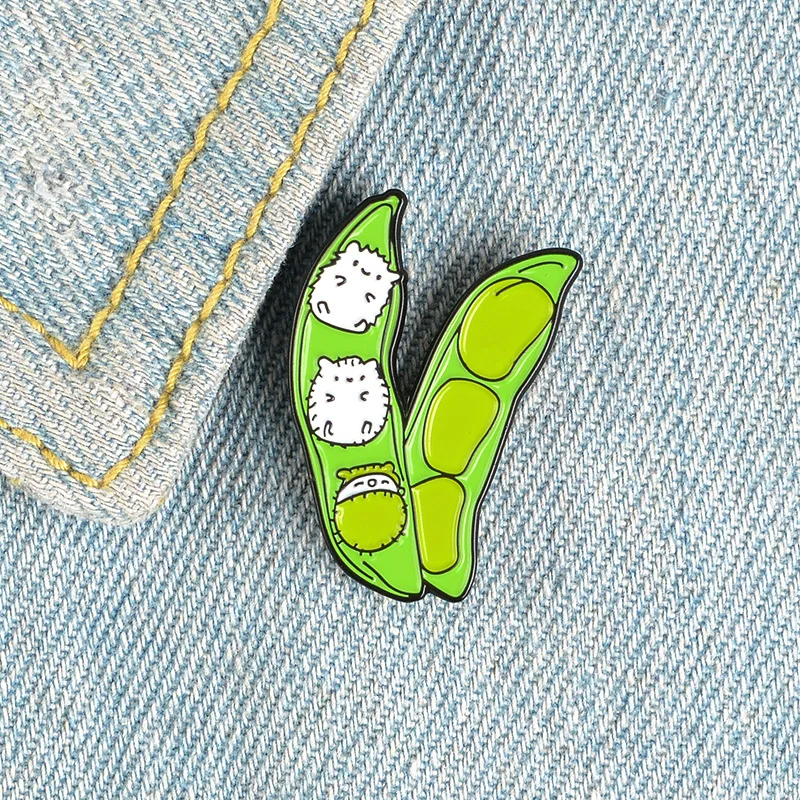 

Hedgehog Baby Pea Cartoon Lapel Pins Brooch Metal Badge Vintage Classics Fashion Retro Jewelry Gifts Collection