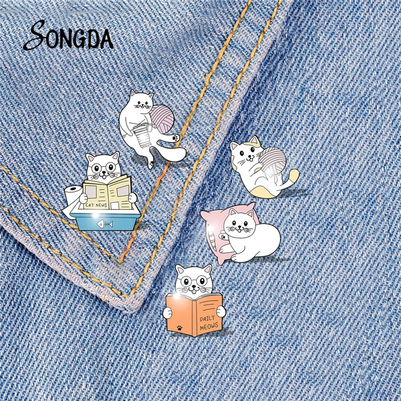 Мультяшная Милая кошка персонализированные броши для чтения игровой подушки