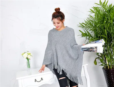 dark gray poncho Свободные трикотажные кашемир кисточкой Пончо Для женщин хаки цвета красный, серый твил Плащ корейский стиль шаль Cachecol пончо Feminino Inverno - Цвет: dark gray poncho
