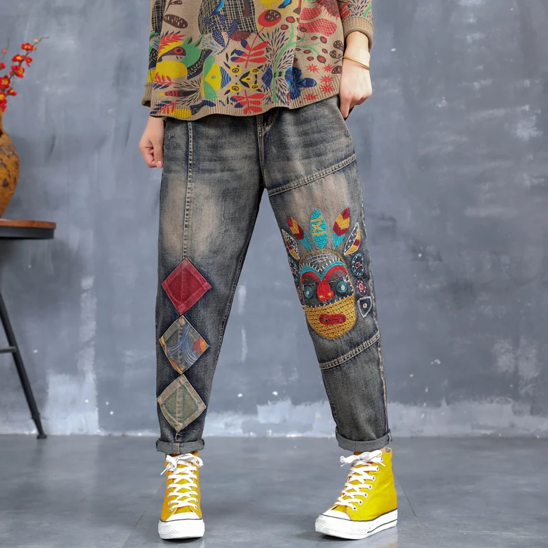 

Spring Autumn 2021 Korean Fashion Ladies Patchwork Denim Pants Women Embroidery Vintage Jeans Loose Casual Trousers Plus Size