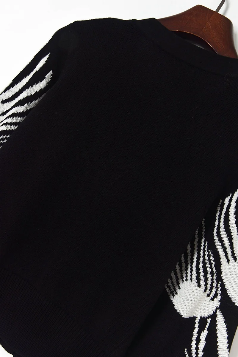 

2021 Runway Cardigan Sweater Women's Autumn Winter New Loose Cute Jacquard Joker Long Sleeve Women Knitted Jacket Sweaters