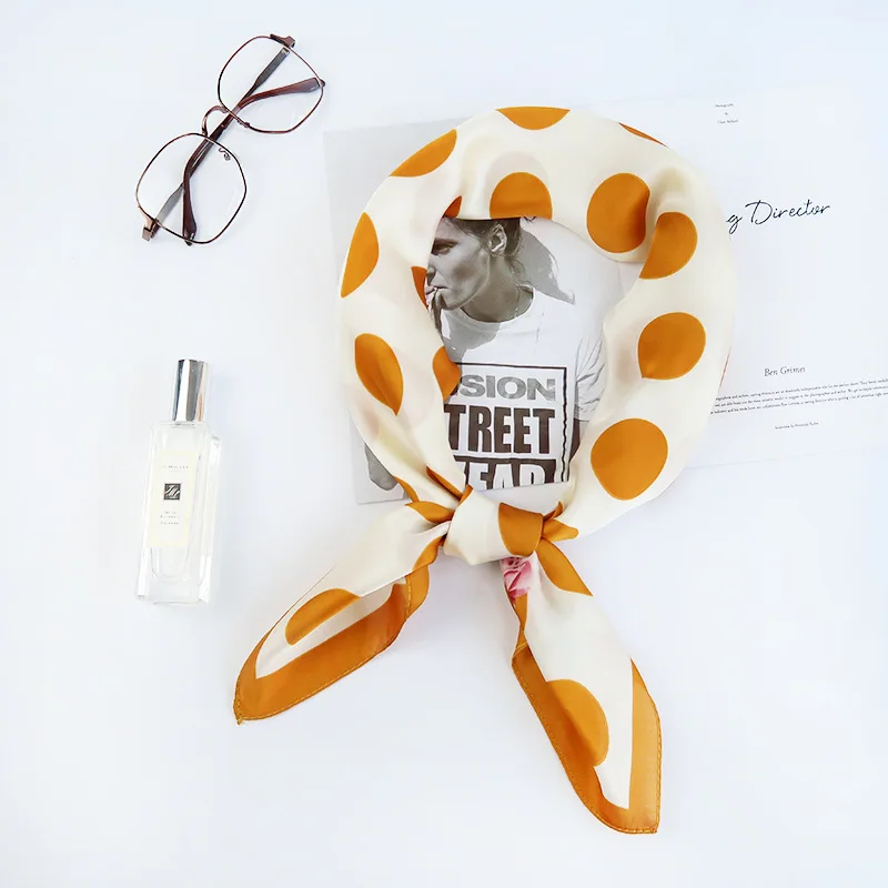 

2021 Summer Luxury Brand Silk Scarf Square Women Shawls And Wraps Fashion Office Small Hair Neck Hijabs Foulard Scarves 70*70cm