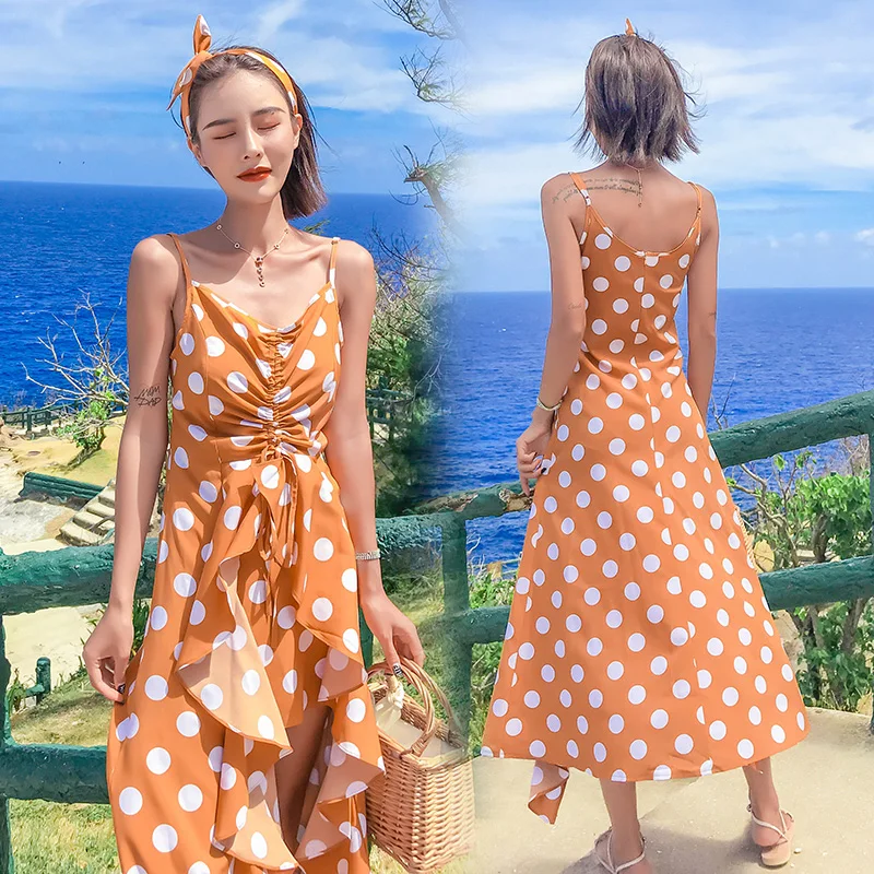 Женское длинное пляжное платье в горошек желтое узкое макси тропическом стиле