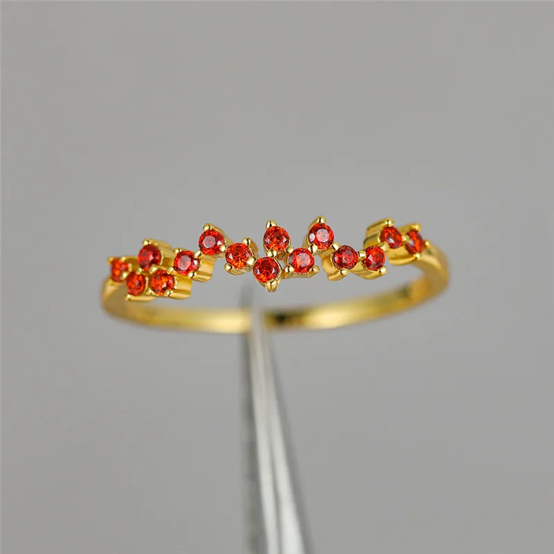 Женское кольцо с фианитом элегантное обручальное синим/красным/черным