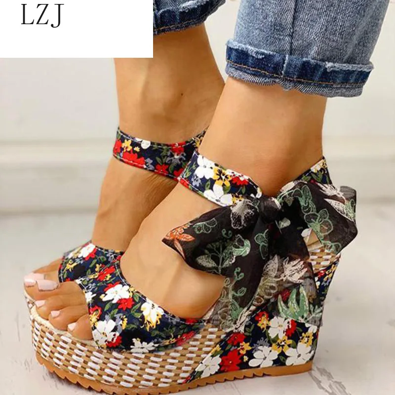 

Сандалии женские на платформе с бантом, повседневные туфли с высоким каблуком, с ремешком на щиколотке, с открытым носком, танкетка