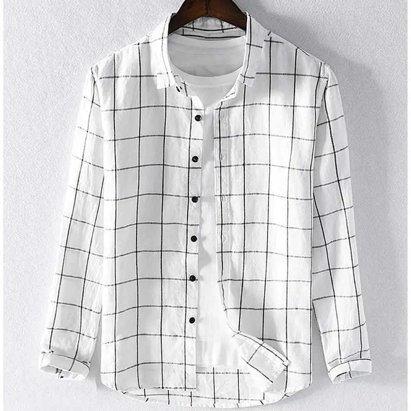 Мужская хлопковая рубашка с длинным рукавом в клетку отворотами на осень 2019 |