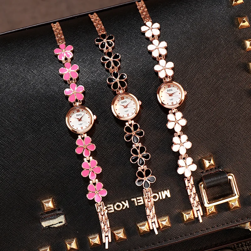 

Women Watches Fashion Flower Luxury Quartz Wristwatch Bracelet For Ladies Creative Simple Wrist Watch Women Elegant Female Clock