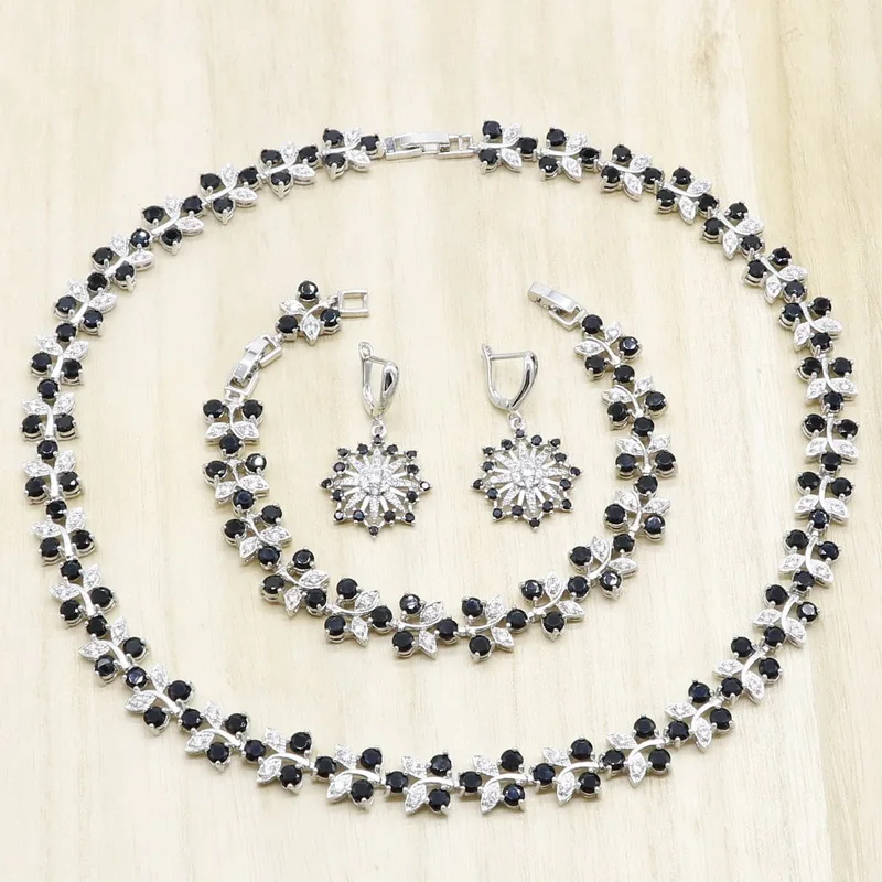 Комплект из колье серёг и браслета серебристого цвета | Украшения аксессуары