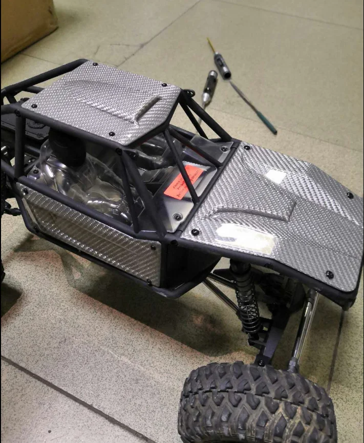 Комплект осевой панели корпуса из углеродного волокна AXI230012 Axial каприа 1 9
