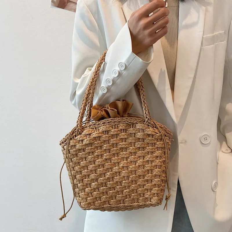 

2021 New Female Straw Bag Bohemian Fashion Shoulder Bags Summer Wild Handbag Leisure Vacation Beach Bags Woman Weave Phone Pack