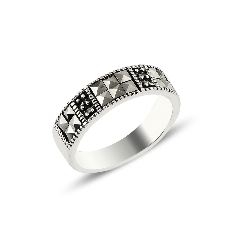 

Silverlina Silver Marcasite Sterling Ring