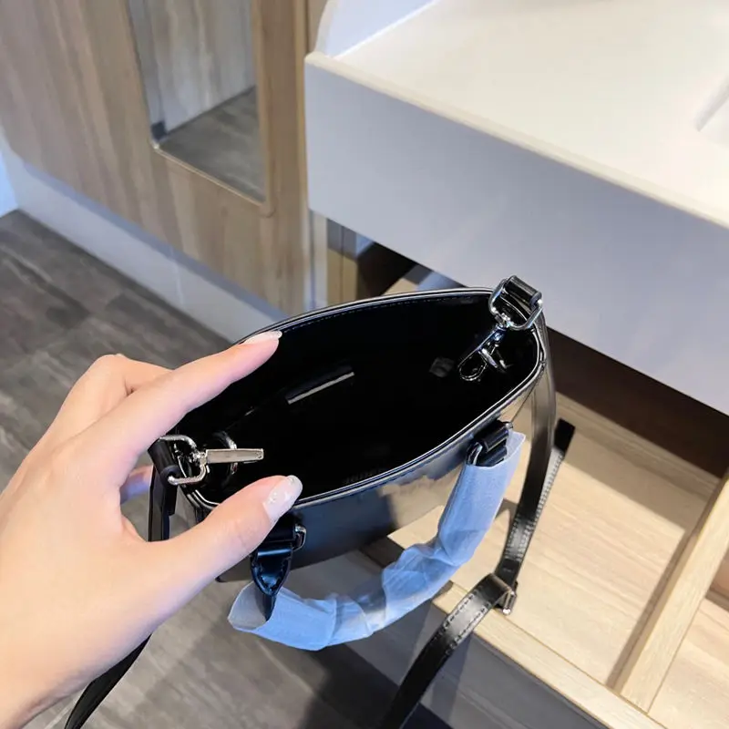 

New ladies handbag fashion trend ladies shoulder bag all-match handbag female bag bag for women