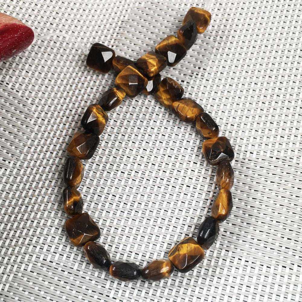 Граненые бусины квадратной формы из натурального камня для изготовления