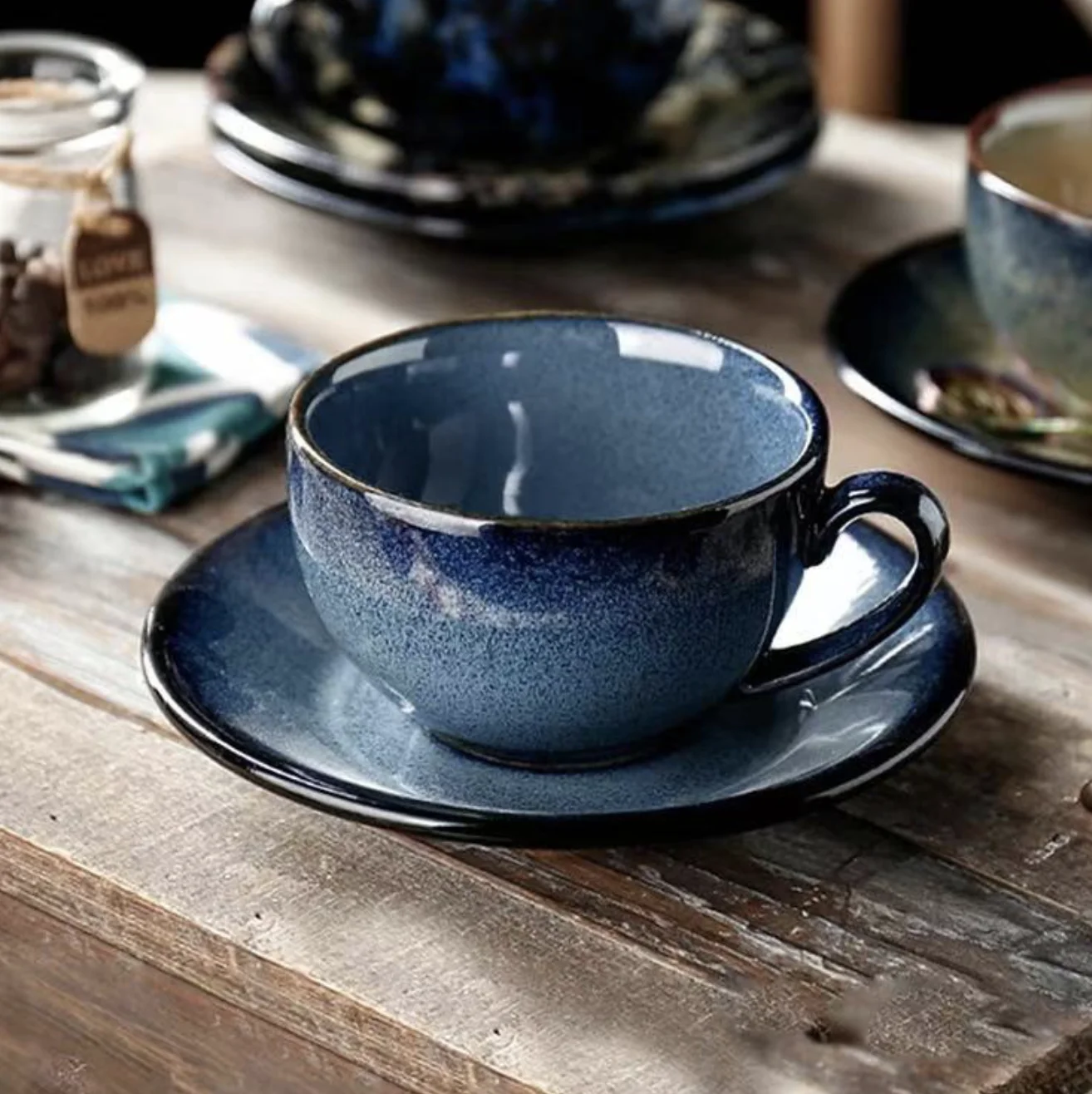 Кофейная чашка в японском стиле из костяного фарфора с блюдцем простая модная