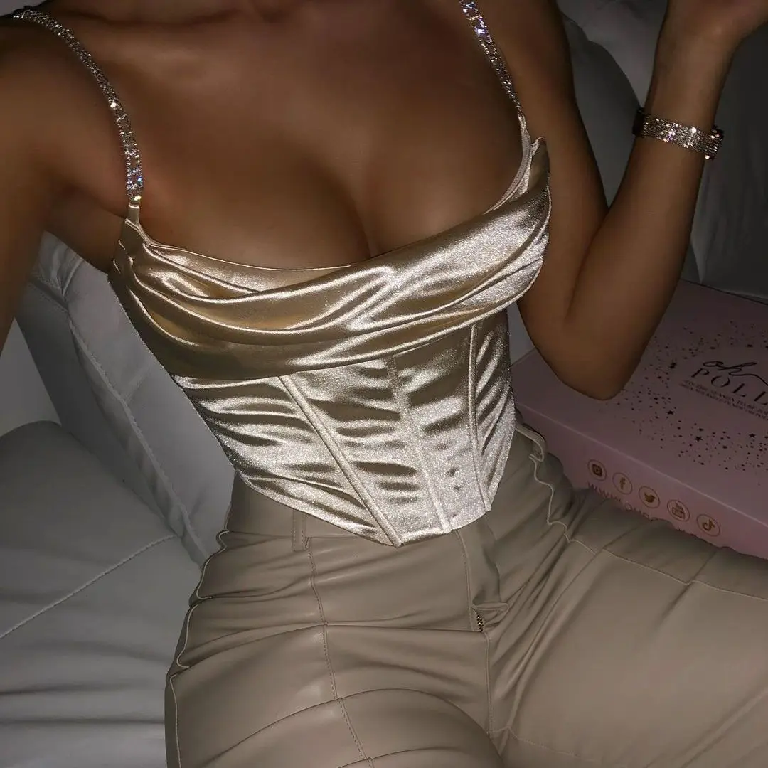 

2021Summer New Style Women's Sexy Sling Outer Wear Slim Metal Chain Satin Sling Sling Vest Solid Color One-Line Neck Beach Party