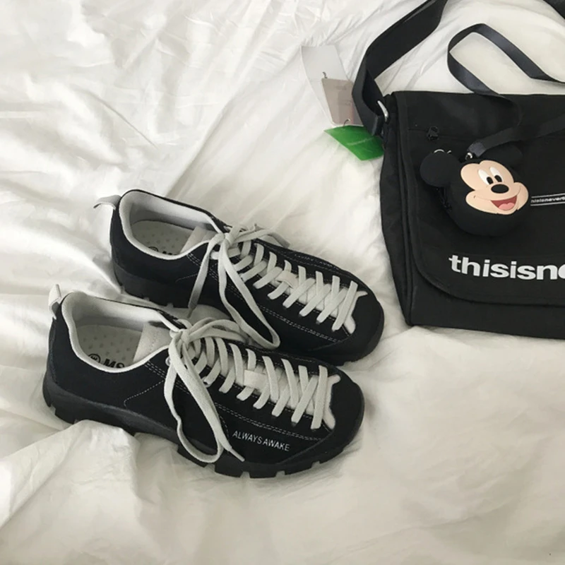 

Женская сетчатая обувь Новинка Весна 2021 дышащая легкая модная удобная повседневная спортивная обувь летние кроссовки мужская обувь