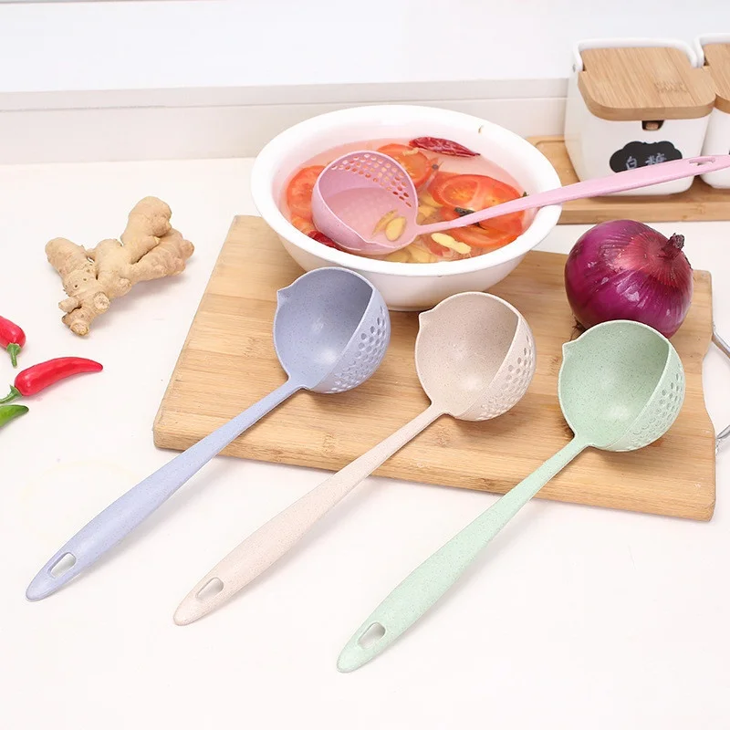

1Pcs New Soup Spoon Long Handle Plastic Tableware Colander Kitchen Strainer Solid Color Cooking Colander Kitchen Scoop