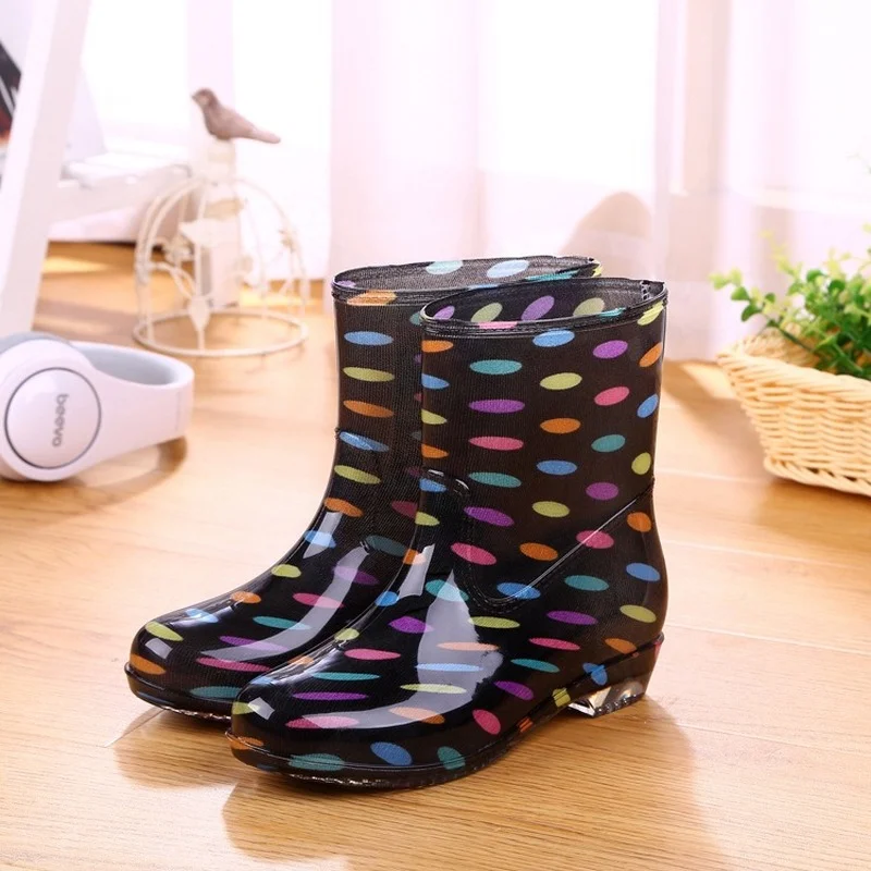 

New Fashion rain boots women short tube ladies work water shoes student rain boots Korean mid tube boots new summer 2022