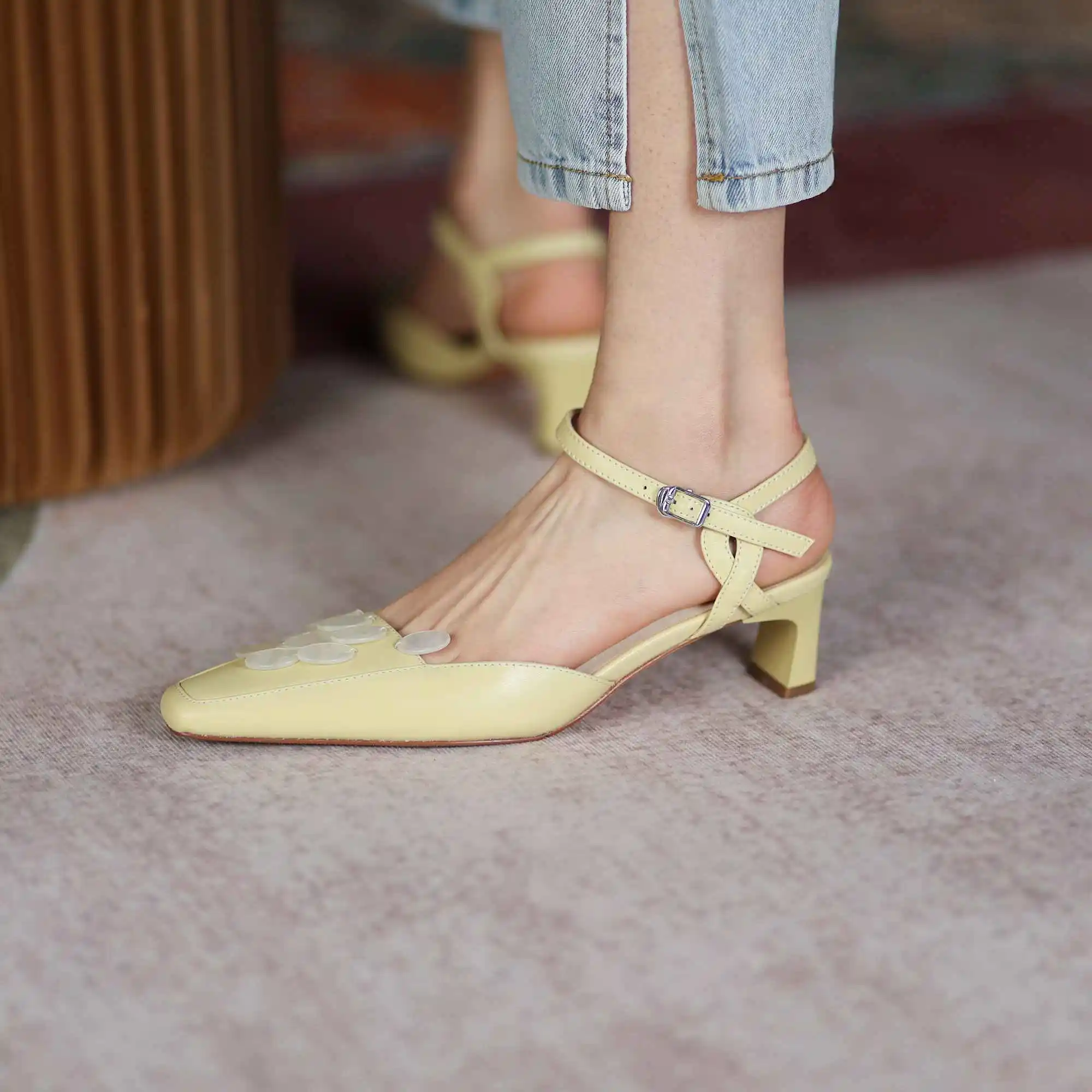 

Krazing new cow leather square toe shallow shell solid baotou fairy Princess style dating sweet buckle straps women sandals L72