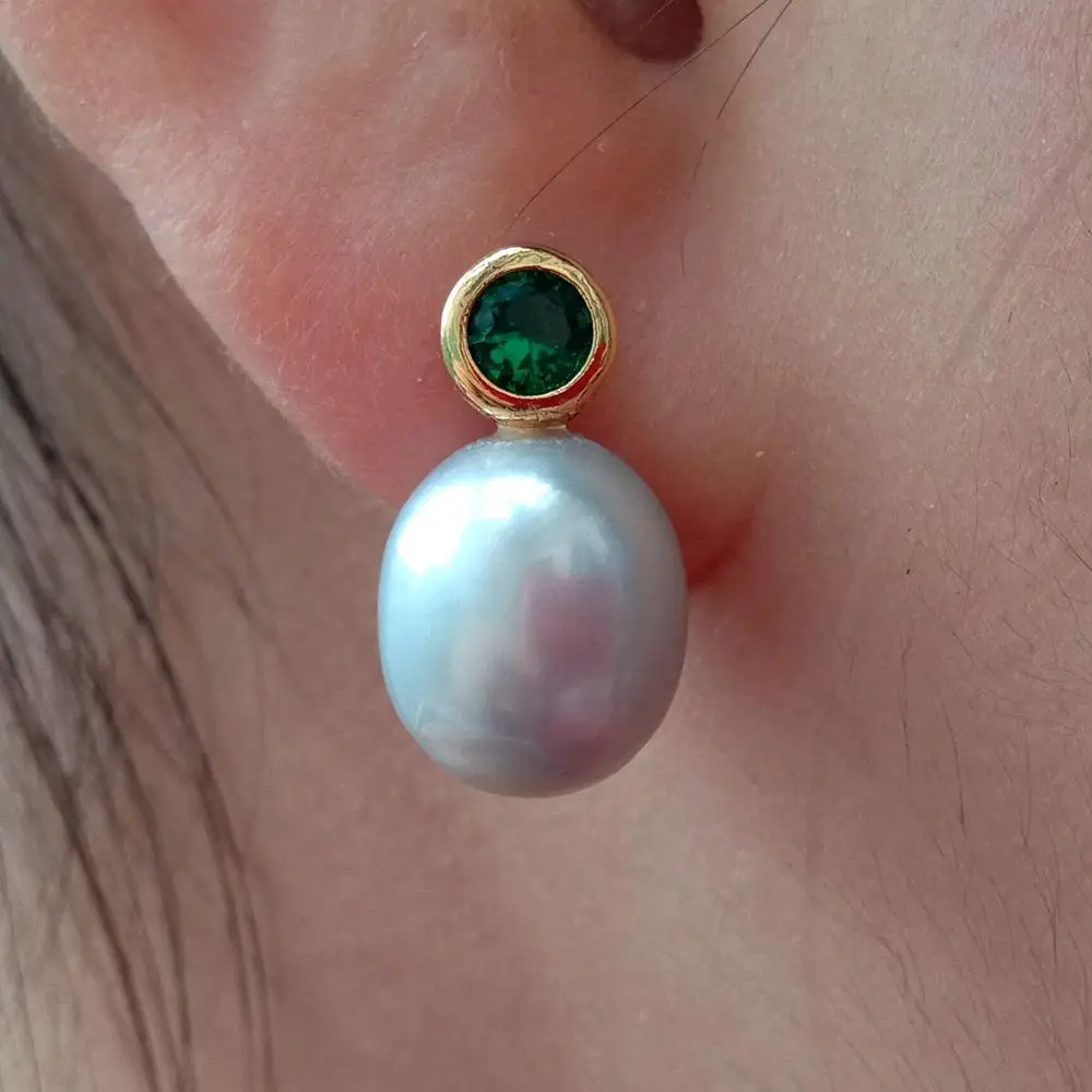 Серьги-гвоздики женские с пресноводным жемчугом и фианитом | Украшения