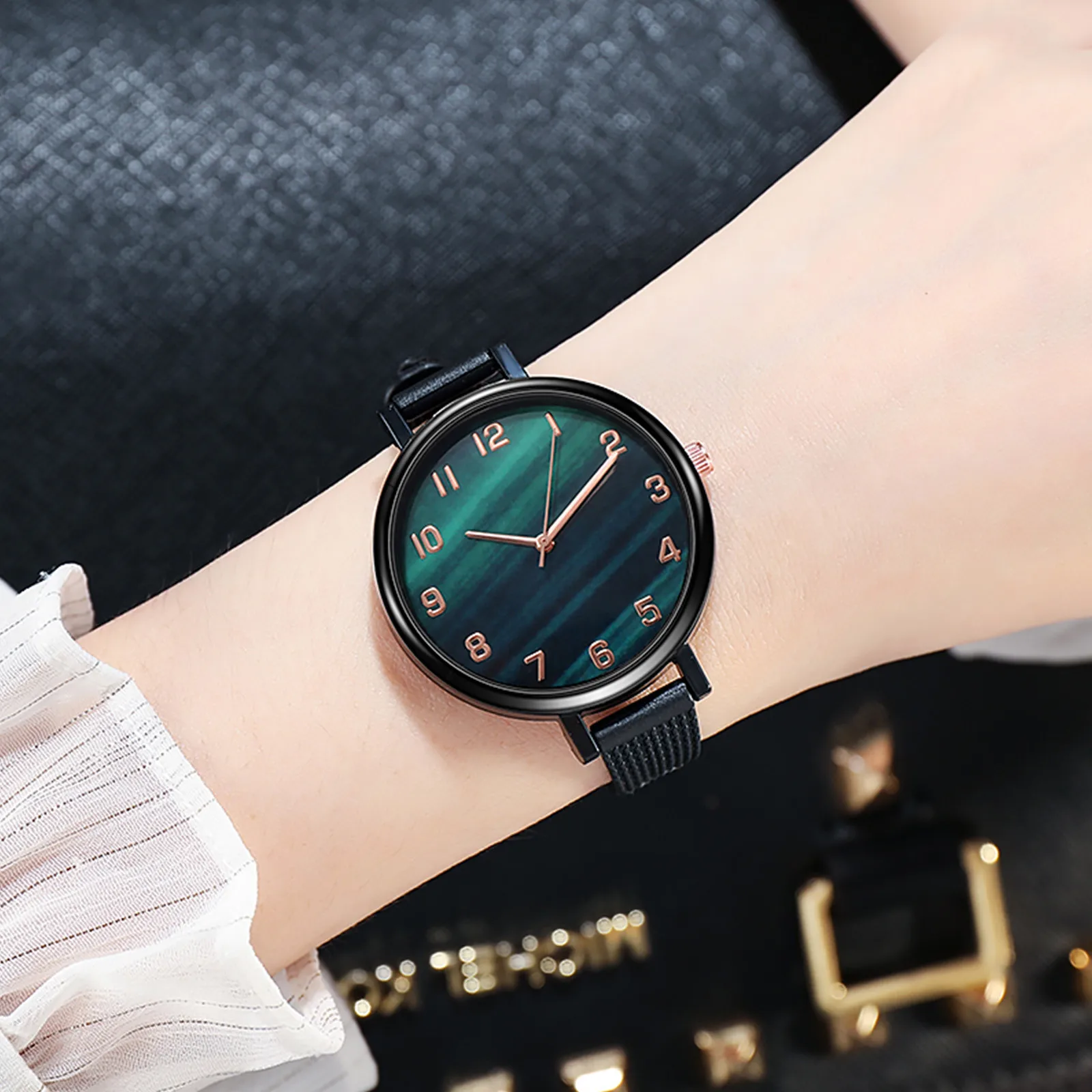 

Women's watches Malachite Green vintage leather quartz watch women simple woman clock casual ladies wristwatches Montre Feminino