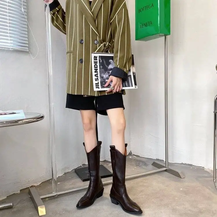 

Women's Boots Retro Plus Velvet Western Cowboy Boots Thick Heel Rider Boots