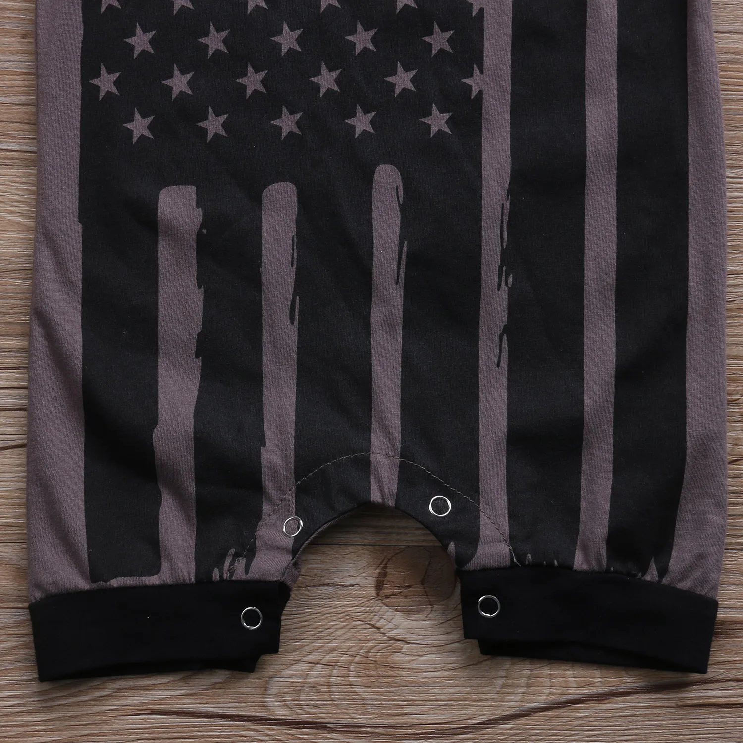 Комбинезон для новорожденных без рукавов в полоску с флагом на возраст 0-24 месяца