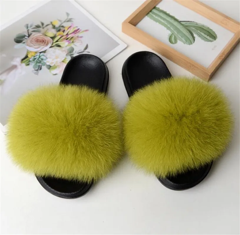 

Female Summer Fur Slippers Real Raccoon Fur Slippers Luxury Slippers Plush Slippers Lovely Flip Flops High Quality Flat Slides