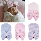 Для новорожденных детская шапка для младенцев; Детские теплые Шапки хлопковые полосатые шапки мягкие больница, розового и белого цвета для мальчиков и девочек, вязаные шапочки с бантом для новорожденных детей от 0 до 6 месяцев