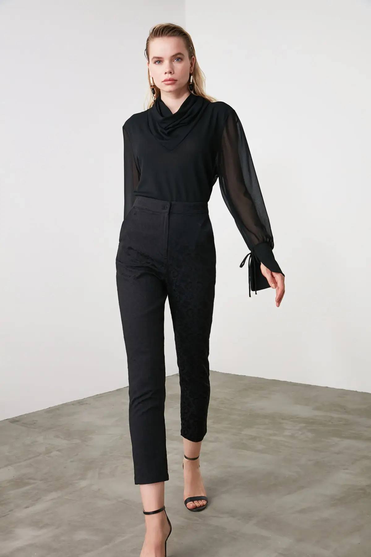 

Trendyol Jacquard Pants TWOSS20PL0185