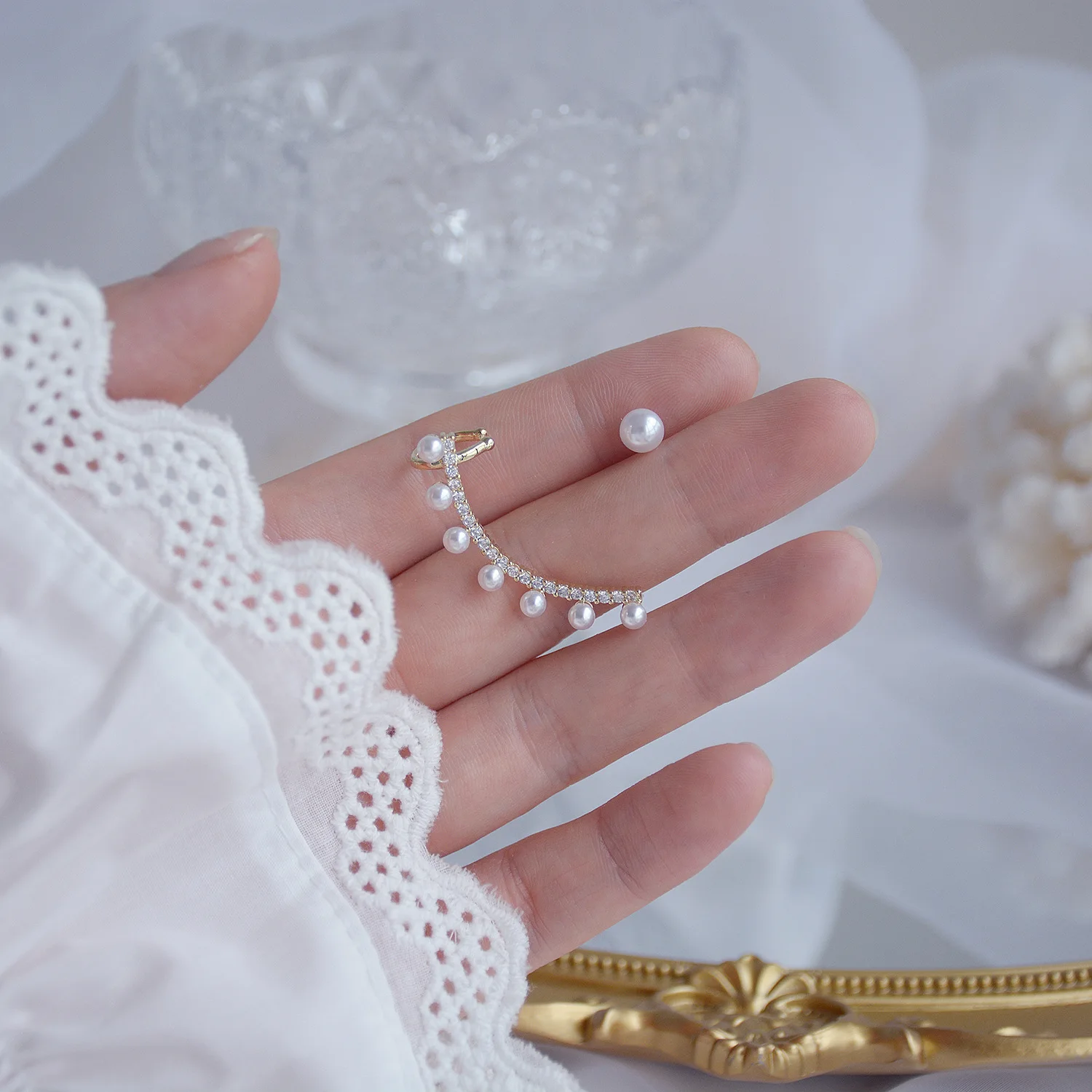 Женские серьги гвоздики с блестящей стороной модные ювелирные изделия в простом