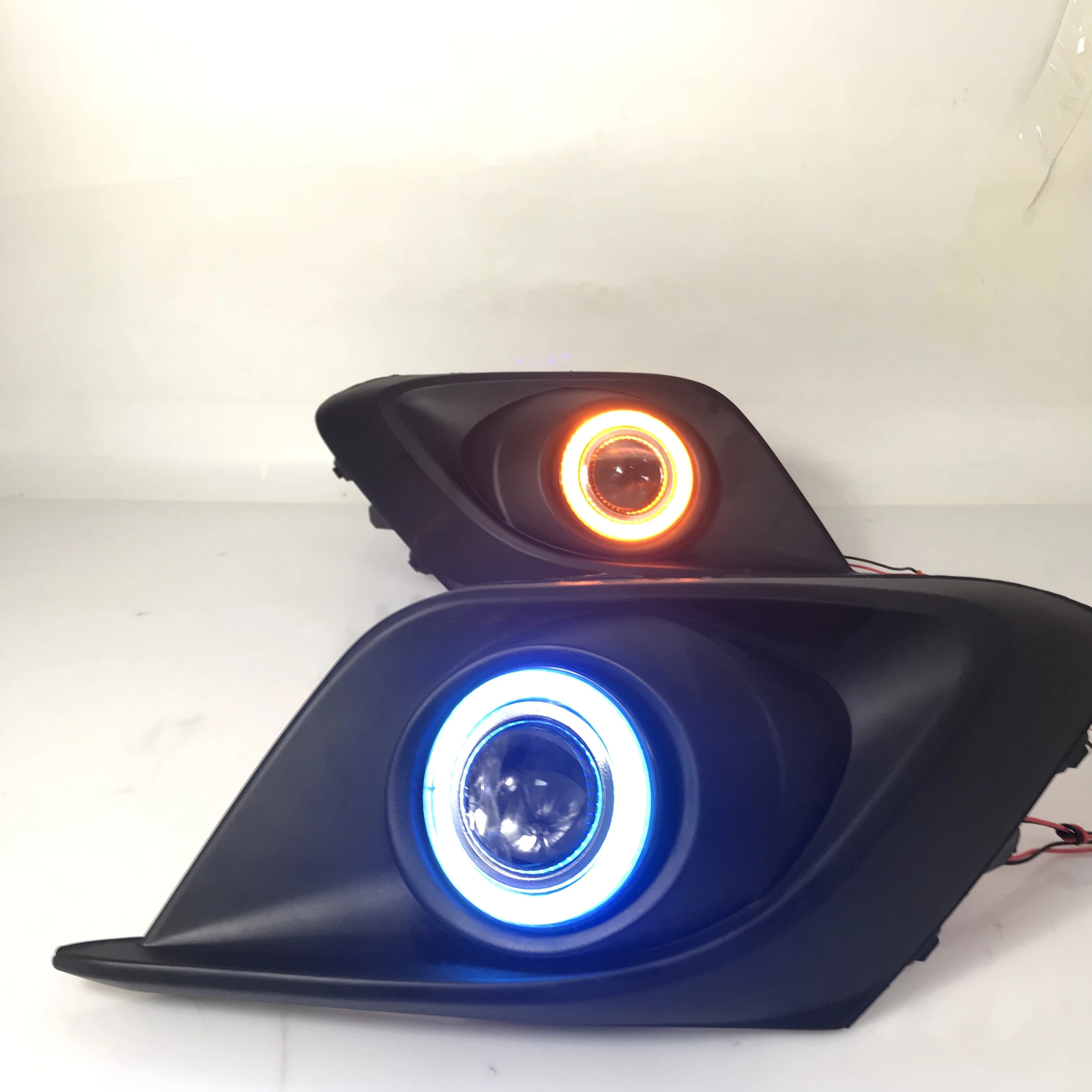 Противотуманная фара RQXR в сборе для mazda 3 axela 2014-16 cob angel eye светодиодные дневные