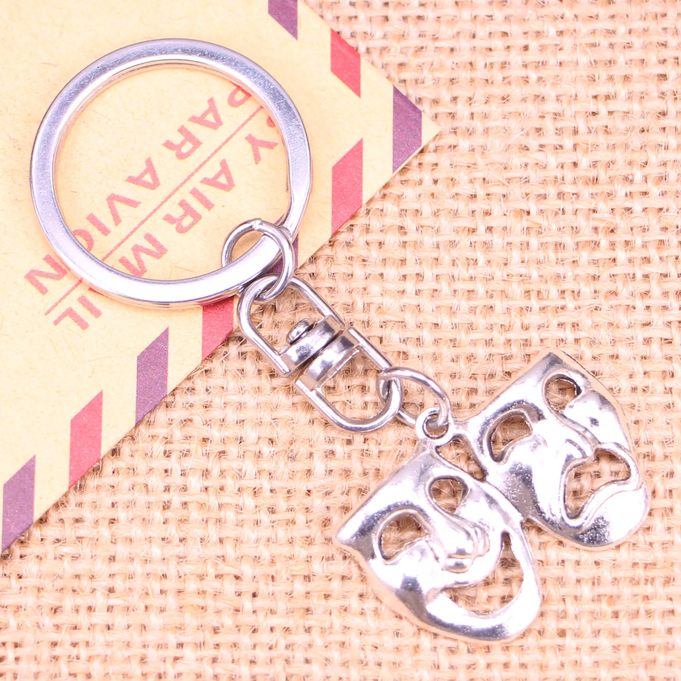 20pcs New Fashion Keychain 31x23mm comedy tragedy masks Pendants DIY Men Jewelry Car Key Chain Ring Holder Souvenir For Gift - купить по