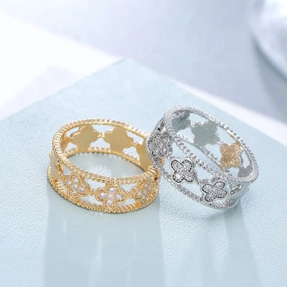 

Luxury Rings for Women AAA Zircon Inlaid Copper Gold Silver Four Clover Ring Hollow Jewelry