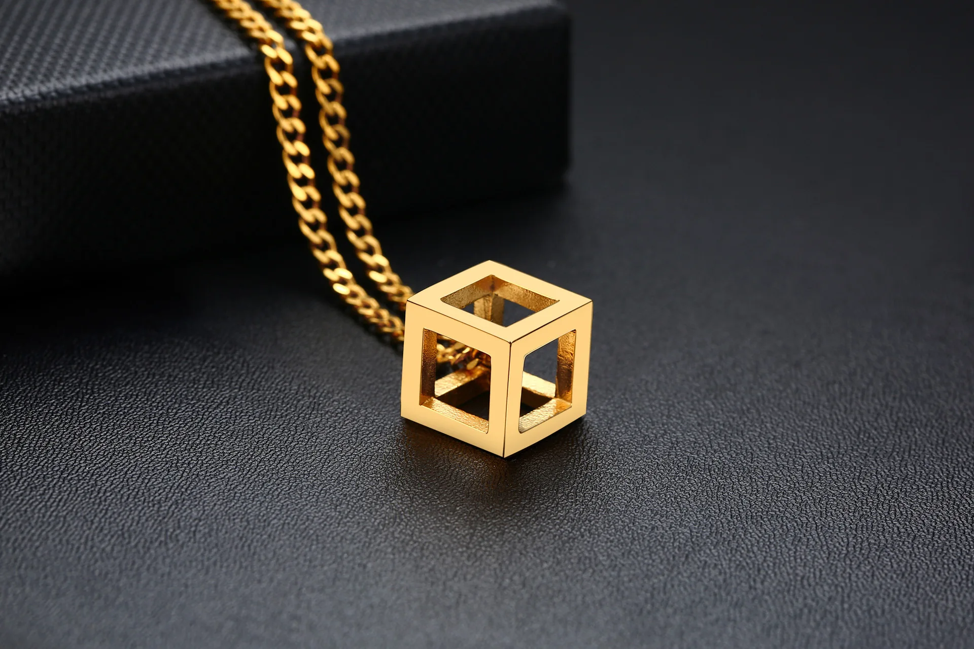 

FNL stainless steel CC1 necklace hot sell gold color top quality single women 14mm Square brick gift women jewelry