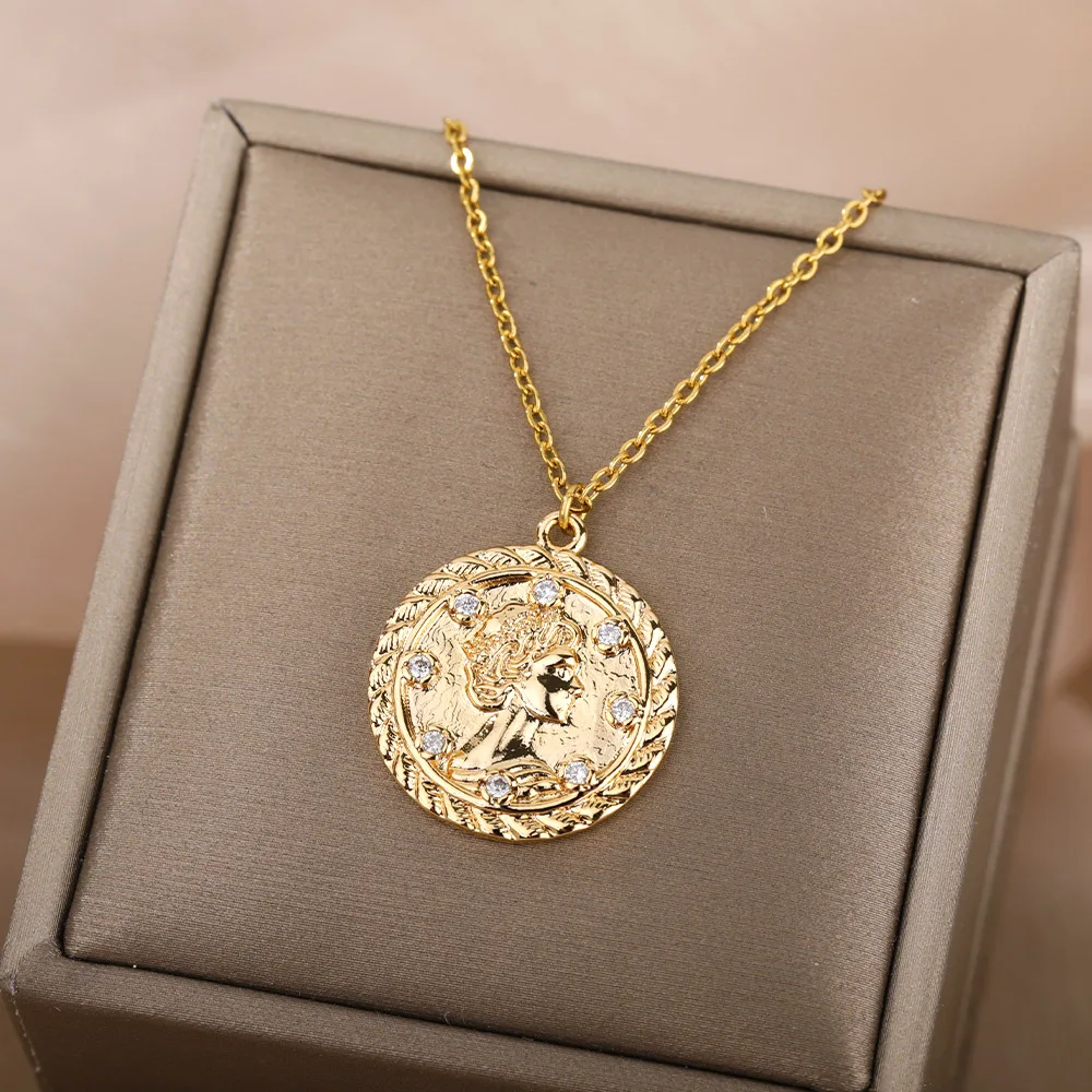 

Goth Zircon Face NecklaceFor Women Charms Gold Sliver Color Face Charm Pendant Design Charms for Necklace Jewelry Gift Whosale