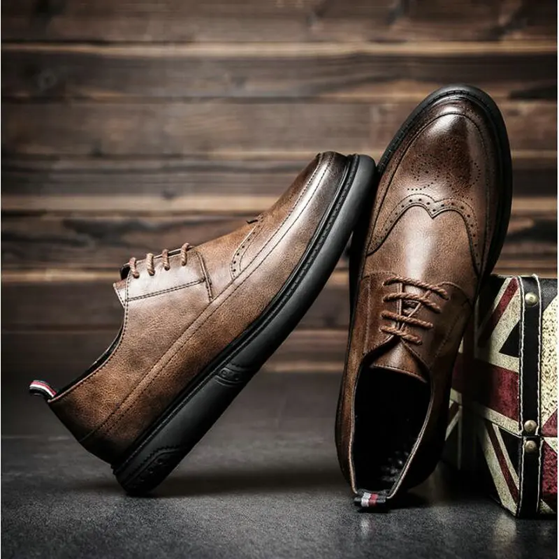 

New Arrival Retro Bullock Design Men Classic Business Formal Shoes Pointed Toe leather shoes Men Oxford Dress Shoes loi9