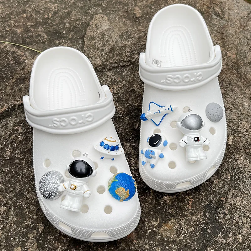 

High Quality Cartoon Croc Charms Designer For Women Girl Clog Sandals Shoe Decoration Cute Astronaut Croc Jibz Kids Gift
