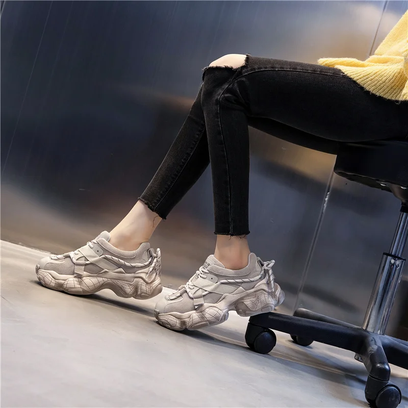 

Women Running Shoes Thick Sole Sport Shoes Casual Dad Shoes Spring Autumn Split Leather Women's Platform Chunky Sneakers P37Y