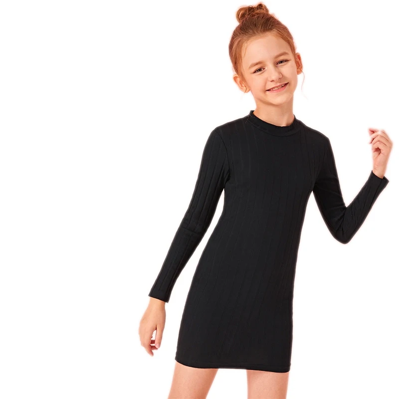 SHEIN Kiddie/черное трикотажное платье в рубчик с воротником-стойкой для девочек; Повседневное платье для девочек; осень г.; обтягивающие детские мини-платья с длинными рукавами