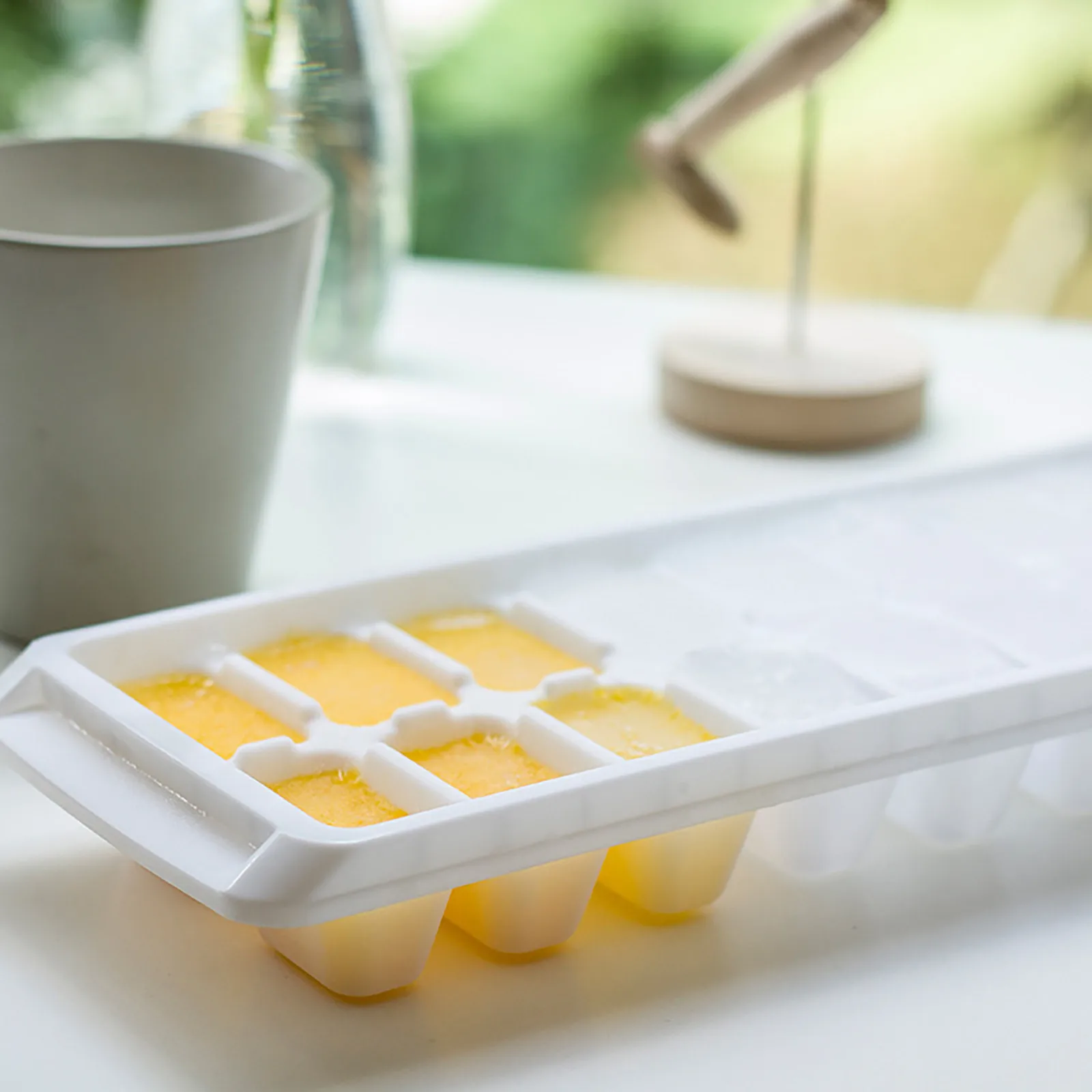 

4PC Ice Compartment Plastic Ice Compartment Mold Summer Freezing Ice Box Diy Mold Dessert Ice Cream Mold with Popsicle Stick